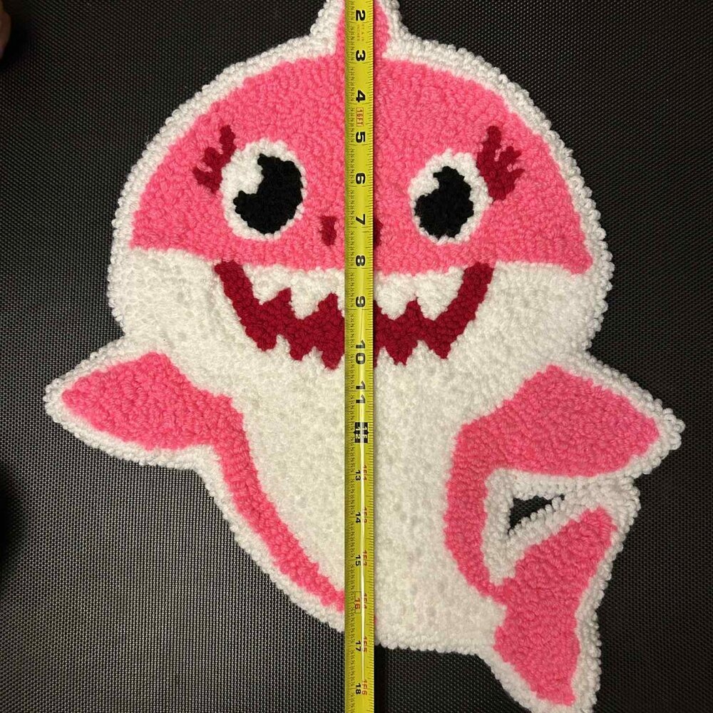 Handmade Mommy Shark Loop Pile Tufted Rug 19"x15" - Picture 3 of 4